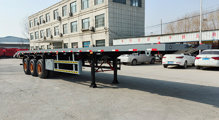 Sinotruck Flatbed Trailers Truck 