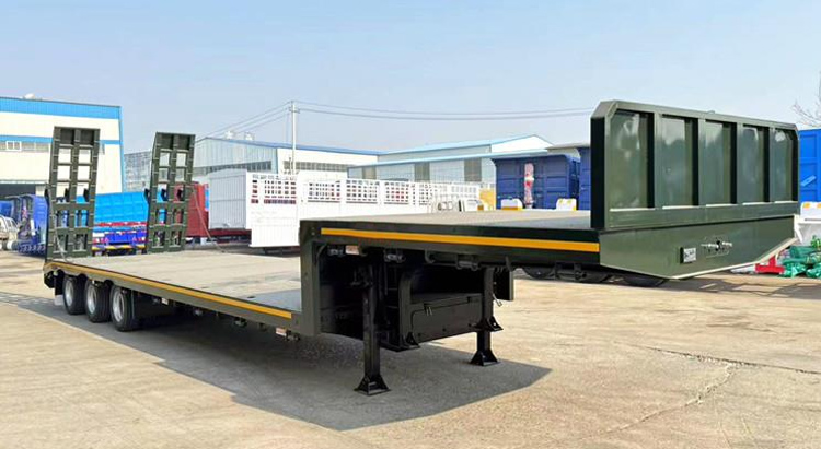 Sinotruck Low Bed Trailer Truck