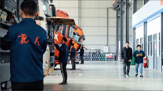 Sinotruk’s “Family-Like” Service Provides Heartwarming Support for Truckers on the Road cover